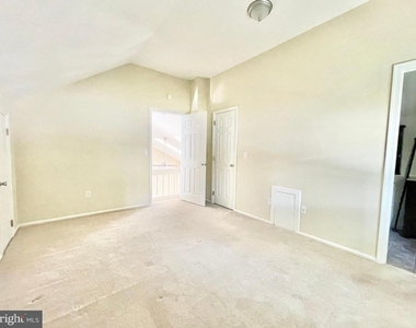 183 Stoney Drive - Photo Thumbnail 19