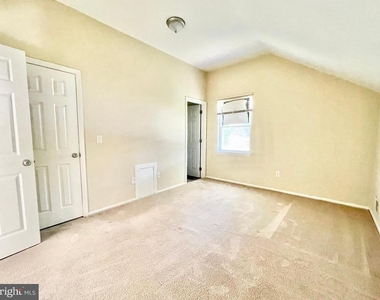 183 Stoney Drive - Photo Thumbnail 18