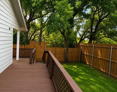 3215 W William Cannon Dr - Photo Thumbnail 23