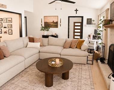 3215 W William Cannon Dr - Photo Thumbnail 10