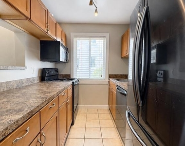 705 Brandywine Street Se - Photo Thumbnail 3