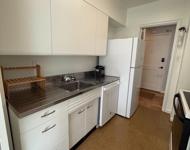 4301 Massachusetts Avenue Nw - Photo Thumbnail 12