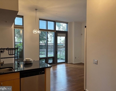 440 L Street Nw - Photo Thumbnail 5
