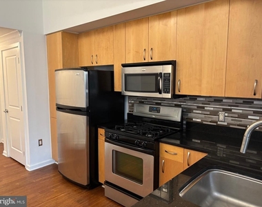 440 L Street Nw - Photo Thumbnail 2