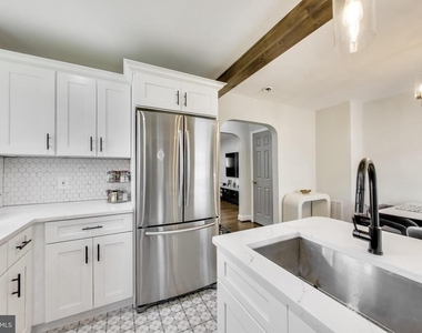 4609 Hillside Road Se - Photo Thumbnail 10
