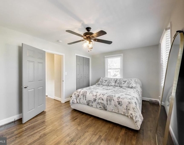 4609 Hillside Road Se - Photo Thumbnail 13
