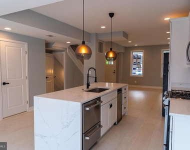 706 Longfellow Street Nw - Photo Thumbnail 9