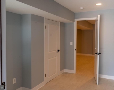706 Longfellow Street Nw - Photo Thumbnail 21