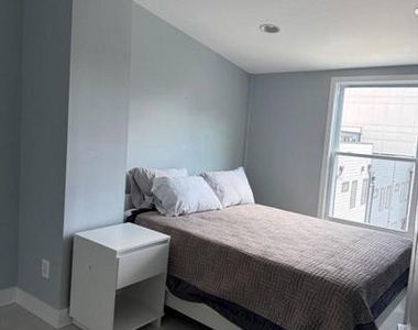 706 Longfellow Street Nw - Photo Thumbnail 22