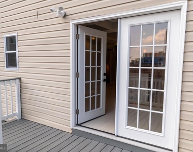 706 Longfellow Street Nw - Photo Thumbnail 37