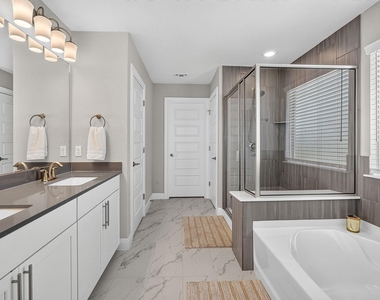 15820 Celosia St - Photo Thumbnail 14