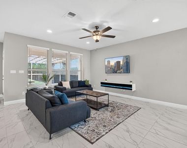 15820 Celosia St - Photo Thumbnail 3