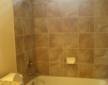 12704 Venice Ln - Photo Thumbnail 14