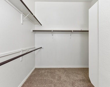 640 Loma Cedro Bnd - Photo Thumbnail 32