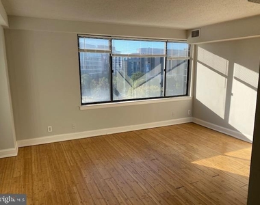 3 Washington Circle Nw - Photo Thumbnail 24