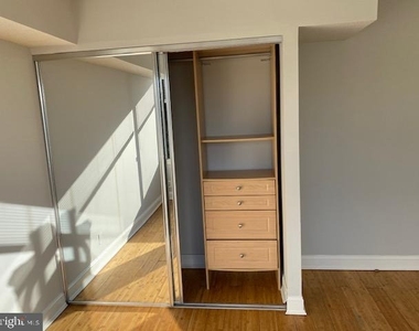 3 Washington Circle Nw - Photo Thumbnail 22