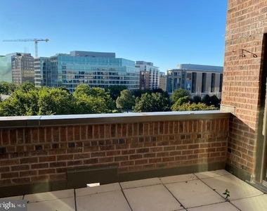 3 Washington Circle Nw - Photo Thumbnail 6