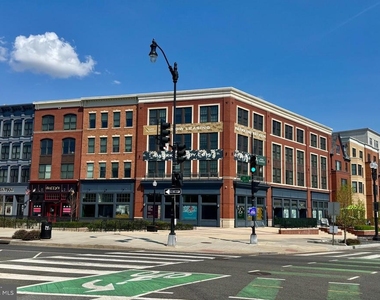 1711 D Street Se - Photo Thumbnail 27
