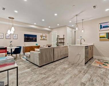 2618 University Place Nw - Photo Thumbnail 3