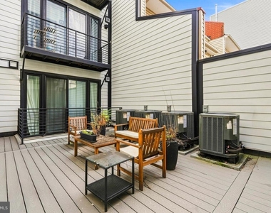 2618 University Place Nw - Photo Thumbnail 21