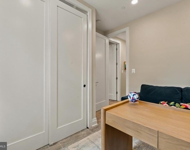 2618 University Place Nw - Photo Thumbnail 15