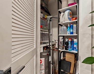 2618 University Place Nw - Photo Thumbnail 12