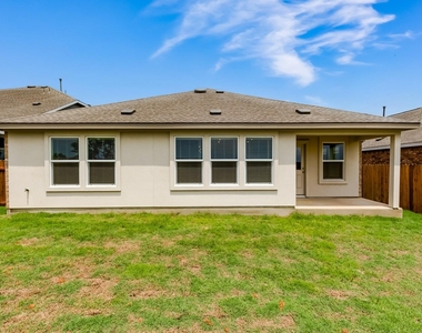 2000 Gilmer Way - Photo Thumbnail 29