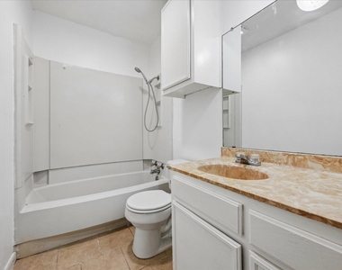 8202 Mescalero Dr - Photo Thumbnail 6