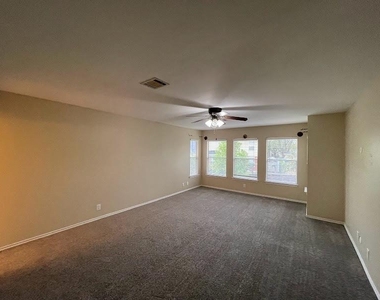 1825 Red Rock Dr - Photo Thumbnail 18