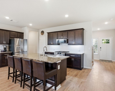 1224 Vogel Dr - Photo Thumbnail 11