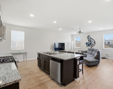1224 Vogel Dr - Photo Thumbnail 14