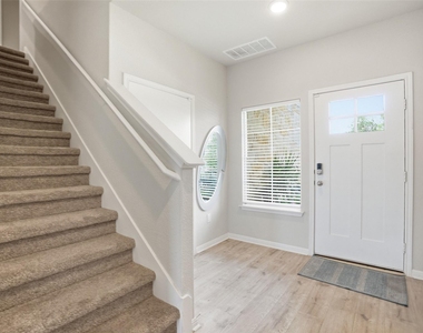 1224 Vogel Dr - Photo Thumbnail 28