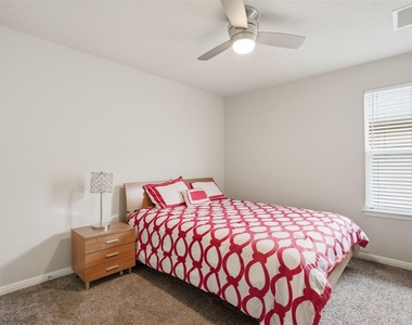 1224 Vogel Dr - Photo Thumbnail 20