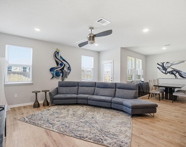 1224 Vogel Dr - Photo Thumbnail 7