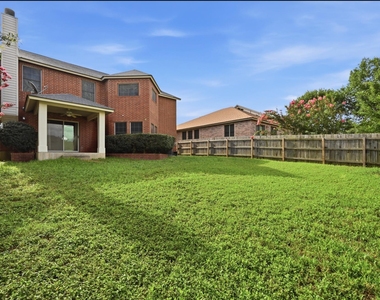 11140 Currin Ln - Photo Thumbnail 33