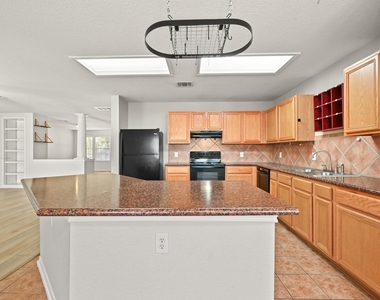 11140 Currin Ln - Photo Thumbnail 16