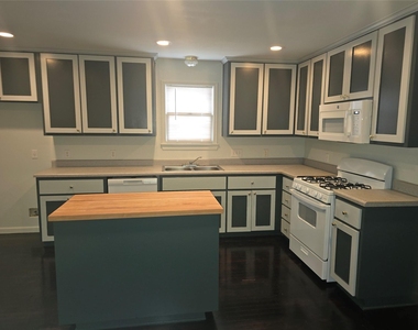 804 Lexington St - Photo Thumbnail 6