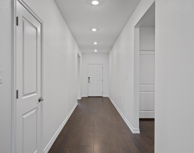 104 Stinchcomb Road - Photo Thumbnail 3
