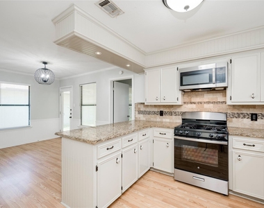 1708 Wild Horse Ln - Photo Thumbnail 24