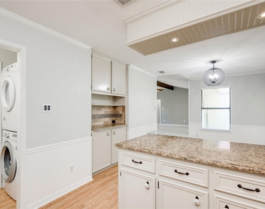 1708 Wild Horse Ln - Photo Thumbnail 26