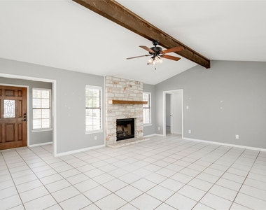 1708 Wild Horse Ln - Photo Thumbnail 13