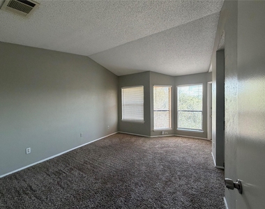 5305 Indio Cv - Photo Thumbnail 9