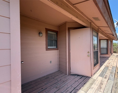 5305 Indio Cv - Photo Thumbnail 16