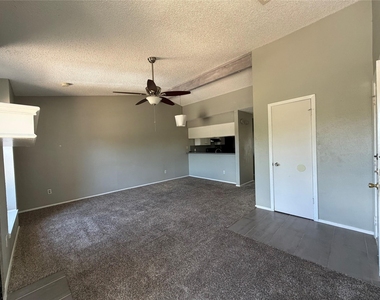 5305 Indio Cv - Photo Thumbnail 2