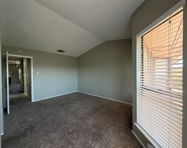 5305 Indio Cv - Photo Thumbnail 6