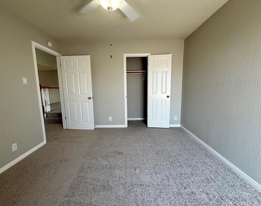 5844 Back Bay Ln - Photo Thumbnail 36