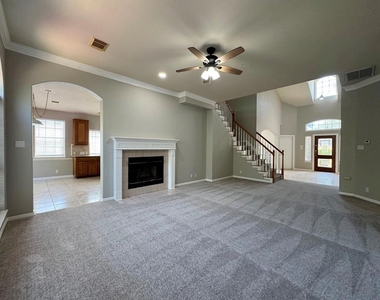 5844 Back Bay Ln - Photo Thumbnail 10