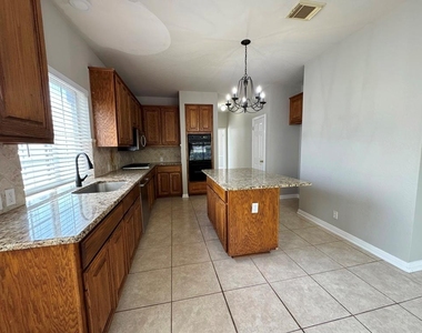 5844 Back Bay Ln - Photo Thumbnail 11