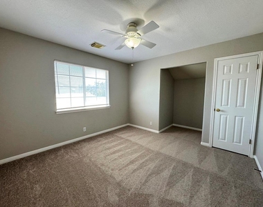 5844 Back Bay Ln - Photo Thumbnail 28