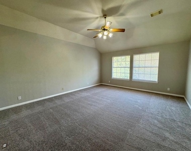 5844 Back Bay Ln - Photo Thumbnail 27